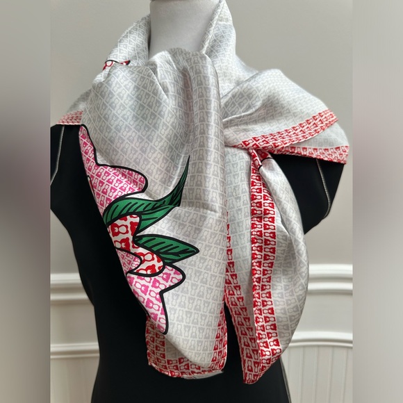 KLARA NADEMLYNSKA (Czech Desogner) NEW scarf without tag in 100% silk - Picture 6 of 8